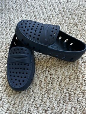 Floafers toddler kids size 10 water shoe loafers navy blue